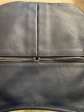 EUC Longchamp Le Foulonné Flat Zip Leather Crossbody Shoulder Bag 10.5x10in